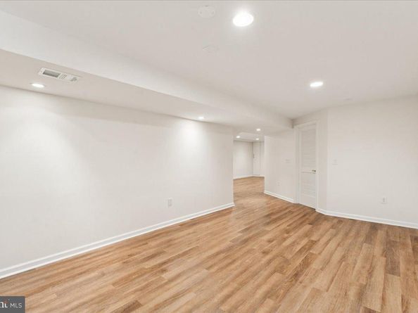 1377 Rock Chapel Road, Herndon VA 20170
