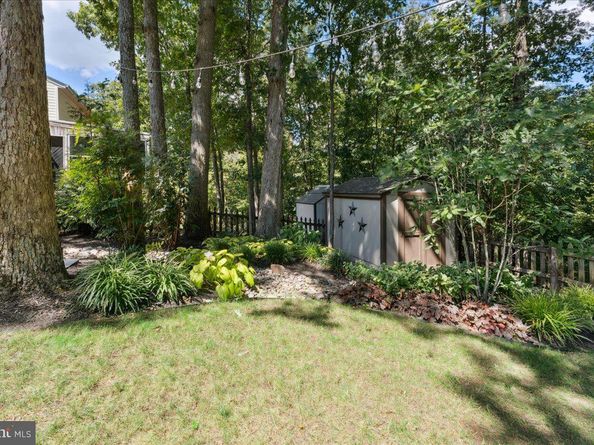 1377 Rock Chapel Road, Herndon VA 20170