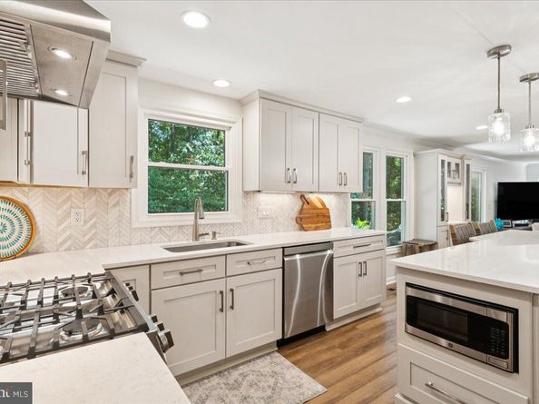 1377 Rock Chapel Road, Herndon VA 20170