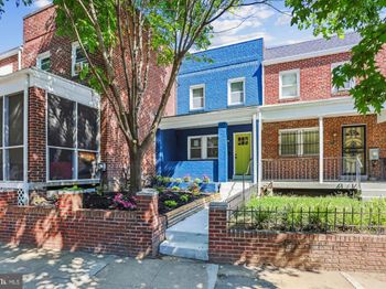2018 E Street NE