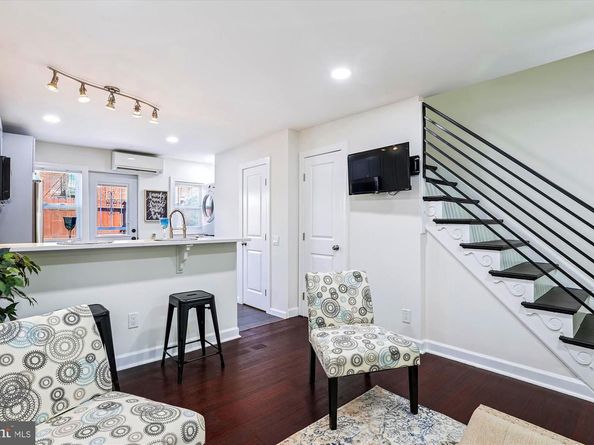 2018 E Street NE, Washington DC 20002