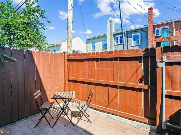 2018 E Street NE, Washington DC 20002