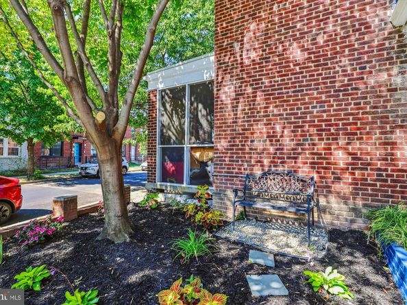 2018 E Street NE, Washington DC 20002