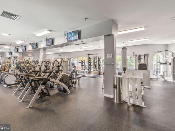 4950 Brenman Park Drive 411, Alexandria VA 22304