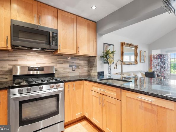 4950 Brenman Park Drive 411, Alexandria VA 22304