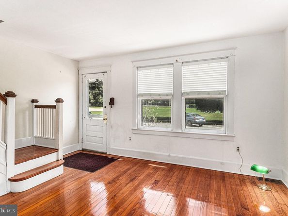 158 S Keswick Avenue, Glenside PA 19038
