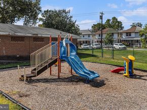 158 S Keswick Avenue, Glenside PA 19038