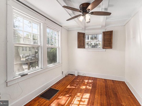 158 S Keswick Avenue, Glenside PA 19038