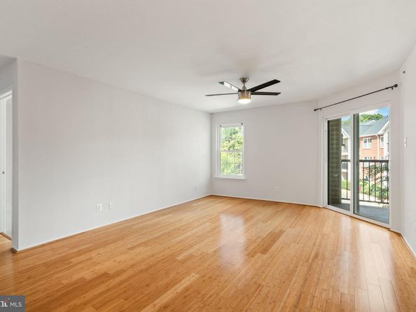 3309 Wyndham Circle 2186, Alexandria VA 22302