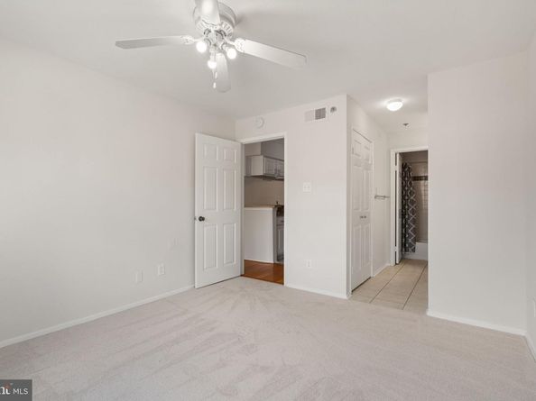 3309 Wyndham Circle 2186, Alexandria VA 22302
