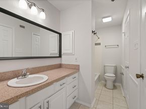 3309 Wyndham Circle 2186, Alexandria VA 22302