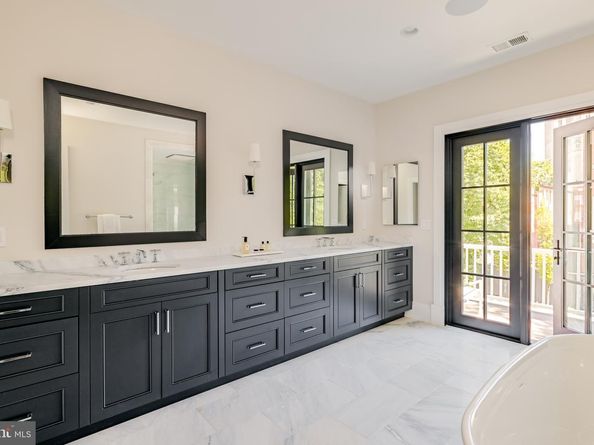 3117 38TH Street NW, Washington DC 20016