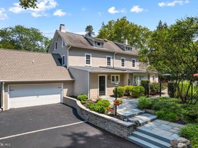2116 N Crescent Boulevard, Yardley PA 19067