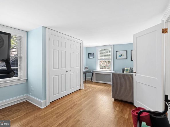 2116 N Crescent Boulevard, Yardley PA 19067