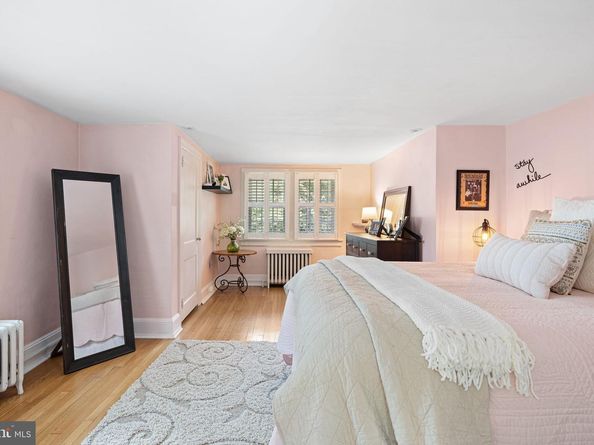 2116 N Crescent Boulevard, Yardley PA 19067