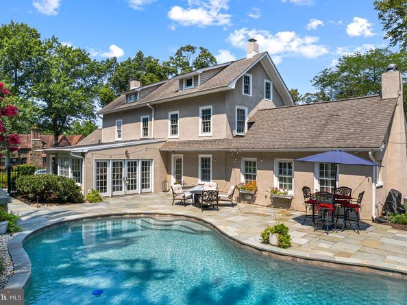 2116 N Crescent Boulevard, Yardley PA 19067