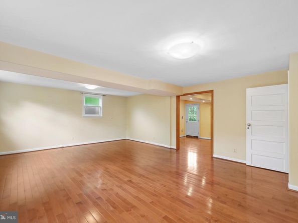 7030 Santa Maria Ct, Mclean VA 22101
