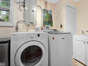 7030 Santa Maria Ct, Mclean VA 22101