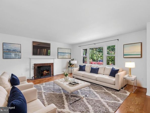 7030 Santa Maria Ct, Mclean VA 22101