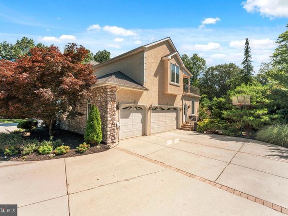 534 Holly Knoll, Richboro PA 18954