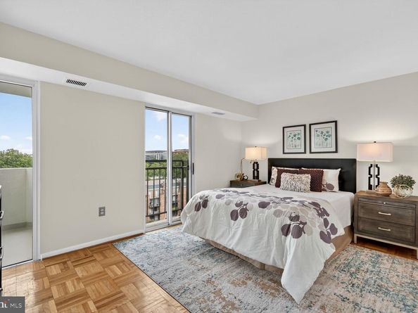 700 7TH Street SW 716, Washington DC 20024