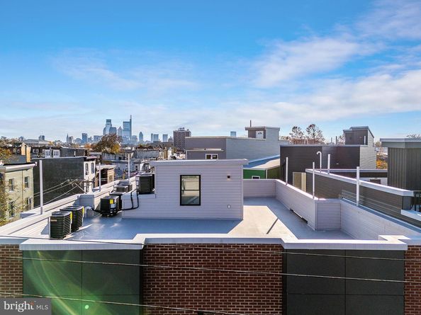 2400 W Montgomery Avenue, Philadelphia PA 19121