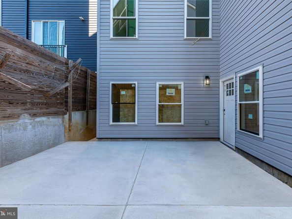 2400 W Montgomery Avenue, Philadelphia PA 19121