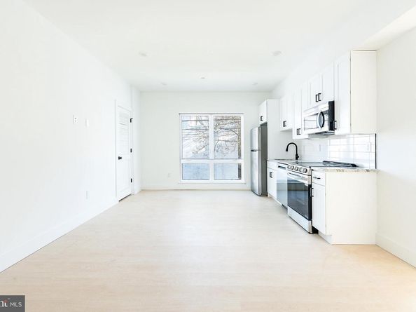2400 W Montgomery Avenue, Philadelphia PA 19121