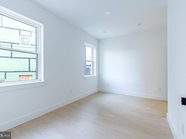 2400 W Montgomery Avenue, Philadelphia PA 19121