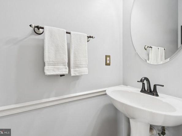 5332 Chieftain Circle, Alexandria VA 22312
