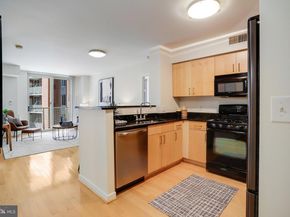 1000 New Jersey Avenue SE 828, Washington DC 20003