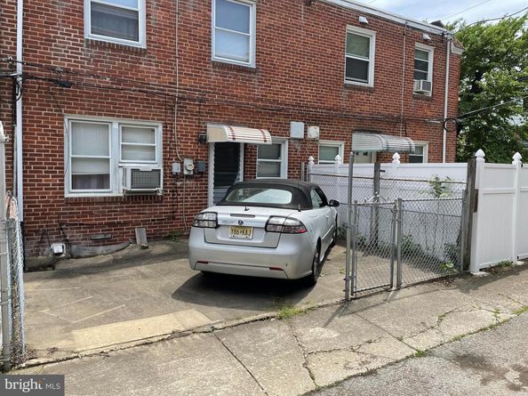 603 Green Lane, Philadelphia PA 19128