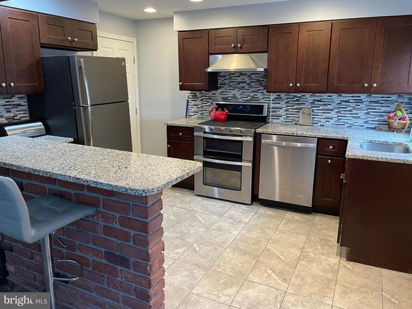 603 Green Lane, Philadelphia PA 19128