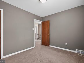 603 Green Lane, Philadelphia PA 19128