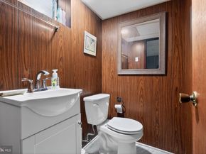 603 Green Lane, Philadelphia PA 19128