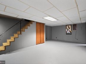 603 Green Lane, Philadelphia PA 19128