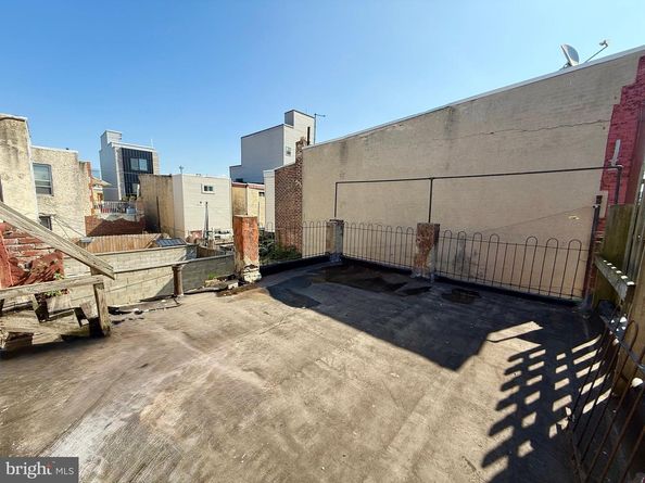 1825 S 21st Street, Philadelphia PA 19145