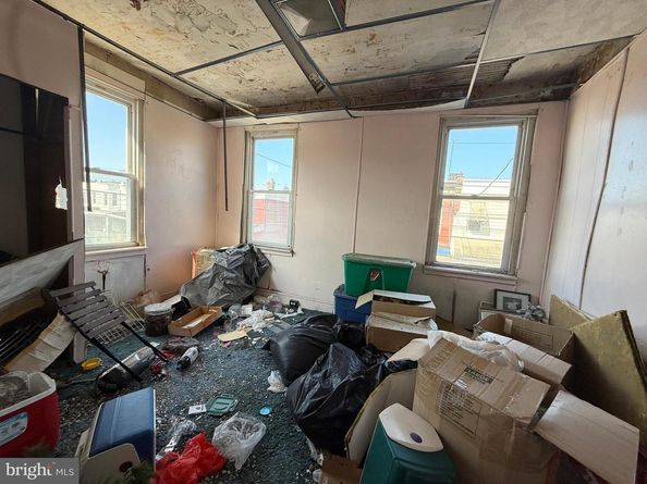 1825 S 21st Street, Philadelphia PA 19145