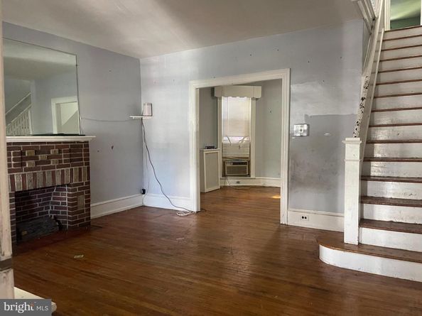 520 W Duncannon Avenue, Philadelphia PA 19120