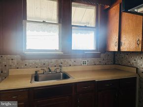 520 W Duncannon Avenue, Philadelphia PA 19120