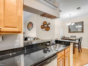 4561 Strutfield Lane 3414, Alexandria VA 22311