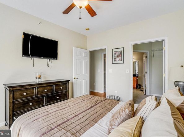 4561 Strutfield Lane 3414, Alexandria VA 22311