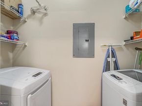 4561 Strutfield Lane 3414, Alexandria VA 22311