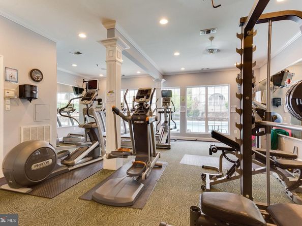 4561 Strutfield Lane 3414, Alexandria VA 22311