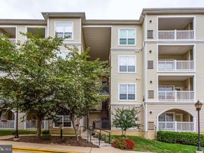 4561 Strutfield Lane 3414, Alexandria VA 22311