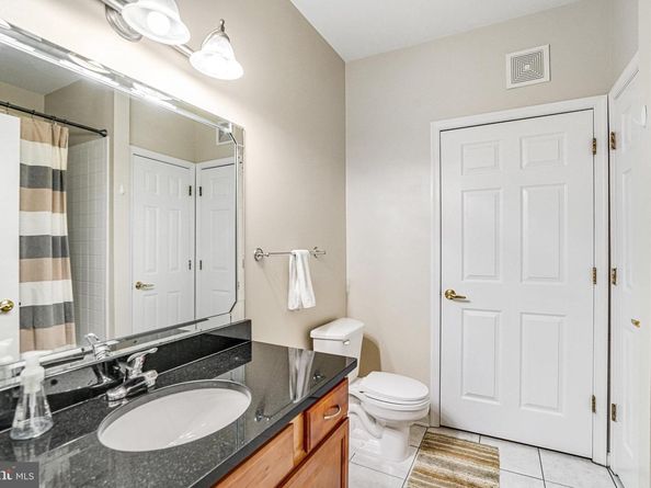 4561 Strutfield Lane 3414, Alexandria VA 22311