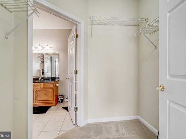 4561 Strutfield Lane 3414, Alexandria VA 22311