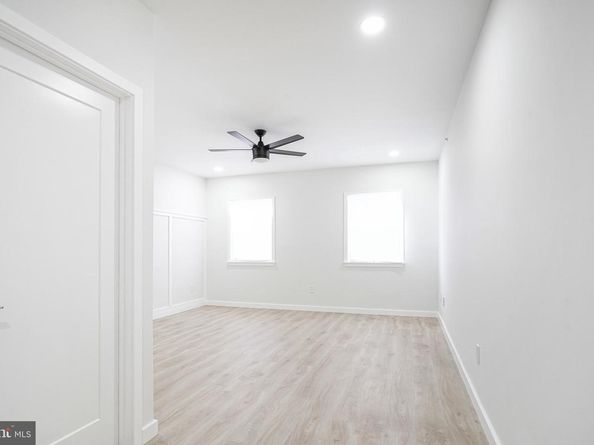 1143 Tasker Street, Philadelphia PA 19148
