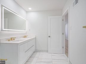 1143 Tasker Street, Philadelphia PA 19148