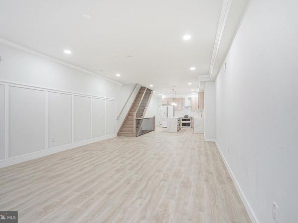 1143 Tasker Street, Philadelphia PA 19148